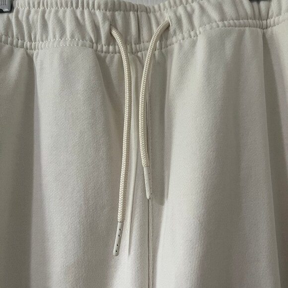 Calvin Klein Womens Archive Logo Fleece Cargo Joggers Cream Size Small NWOT! - Picture 5 of 7